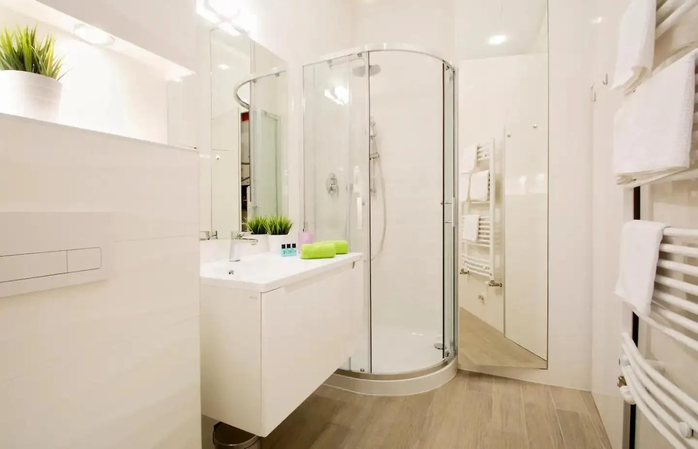 Gozsdu Dream Apt Luxury 3 Double Bed Bud Centre Budapest 0*,  Hungary